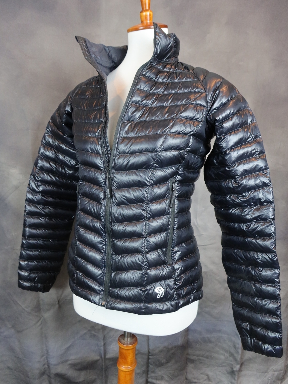 Mountain Hardwear Women's Black Quilted Packable Down Puffer Jacket - xs